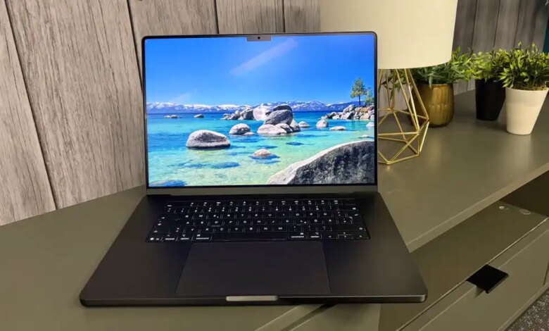 Save $300 on the Apple MacBook Pro with 64GB RAM